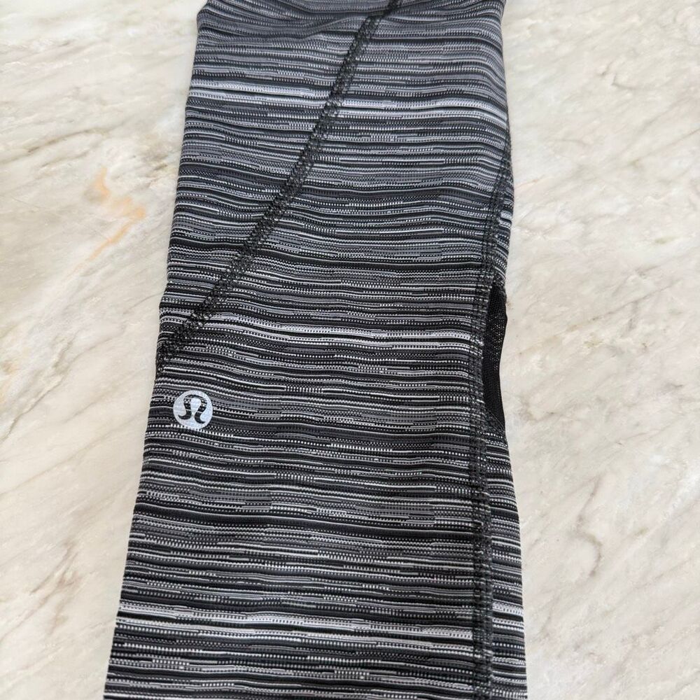 Lululemon Inspire Tight II leggings black/white striped pattern mesh detail sz 4 - Picture 7 of 8